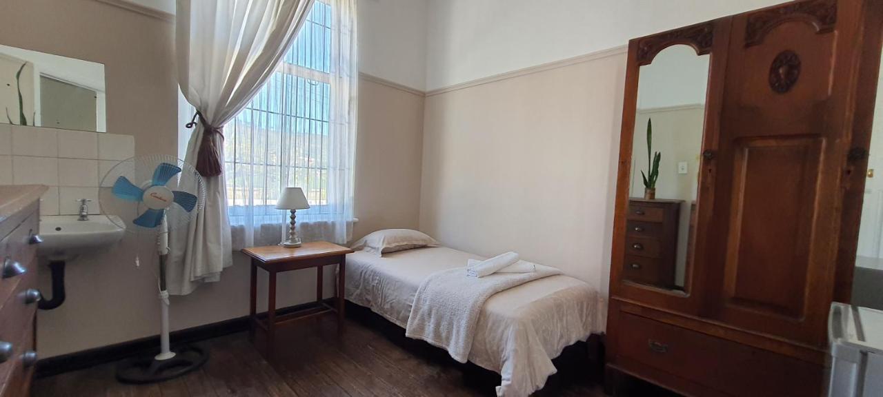 The Lenox Hostel Кейптаун Екстериор снимка